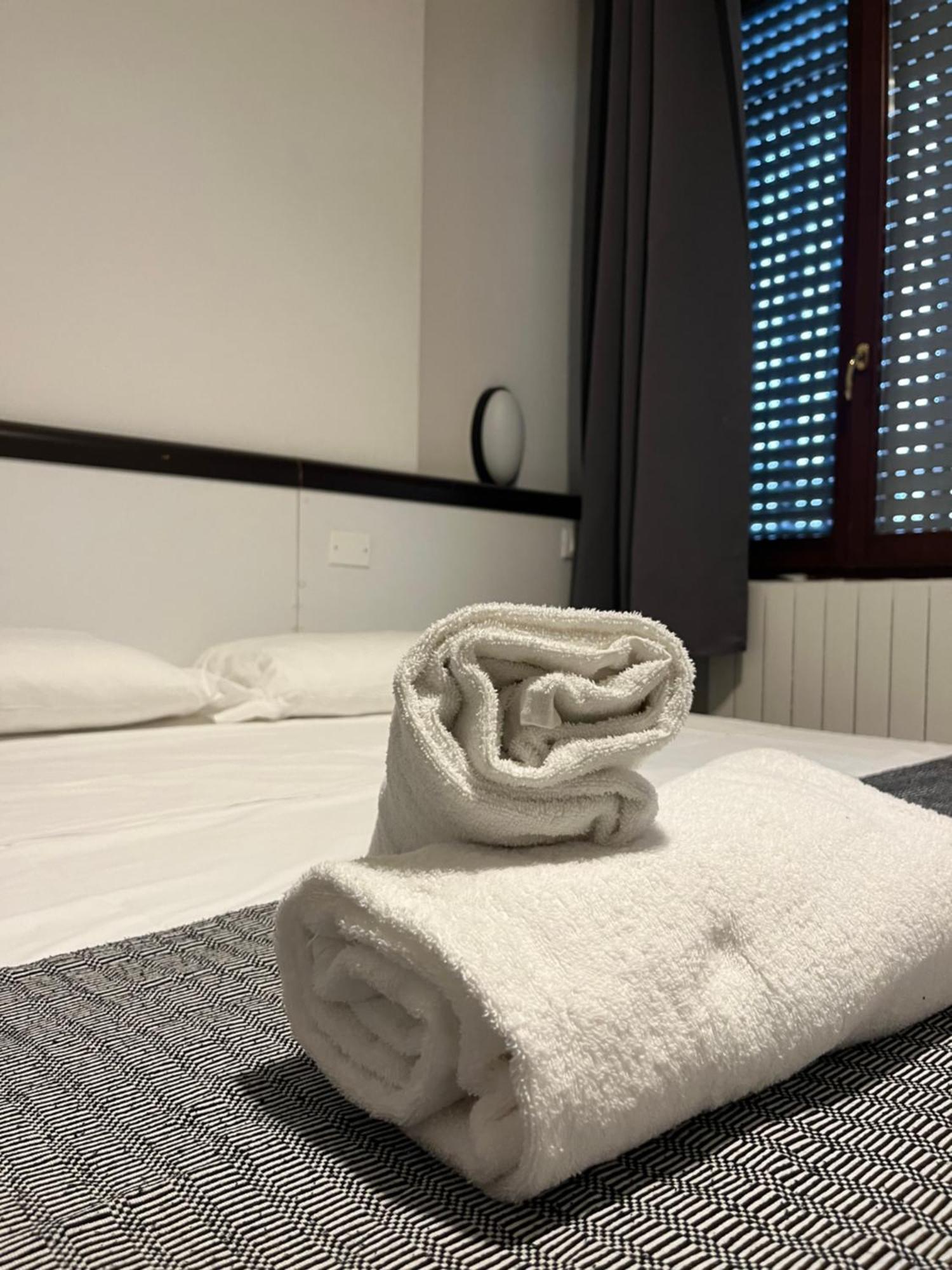 Jcube Apartments Precotto Milano Bagian luar foto